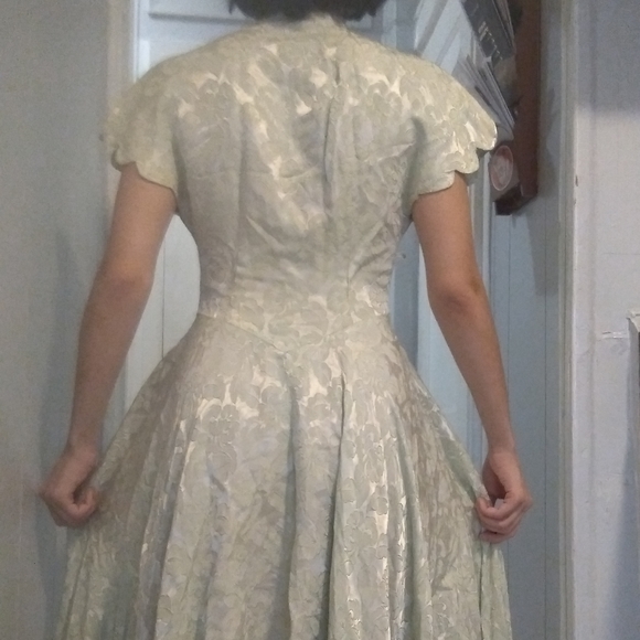 Vintage 1920s wedding dress - Picture 2 of 6